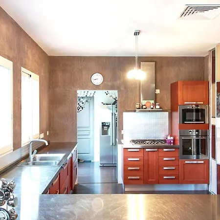 Villa De 4 Chambres A Sartene Avec Piscine Privee Jardin Amenage Et Wifi A 10 Km De La Plage Vila *